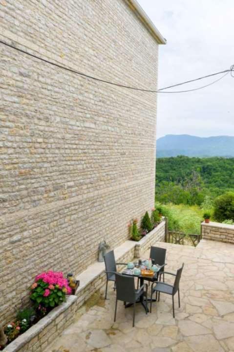 The Five Keys Hotel Monodendri Exterior photo